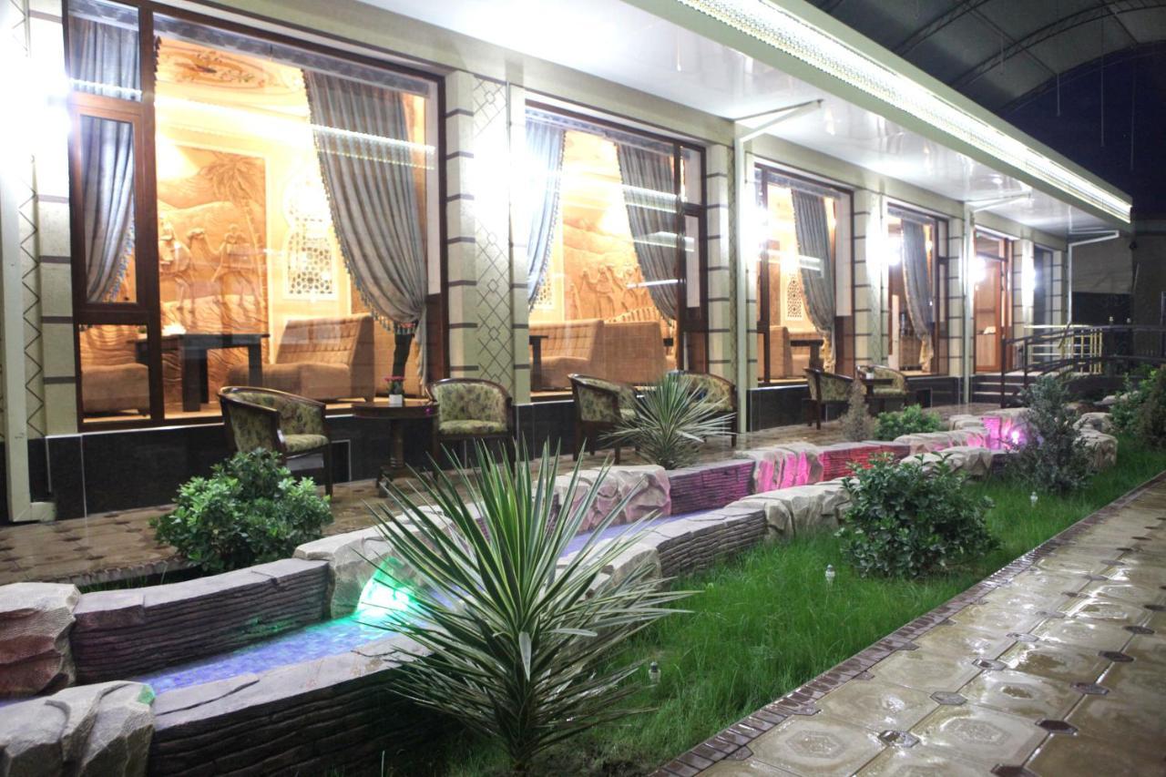 Hotel Naxshab Karsi Kültér fotó