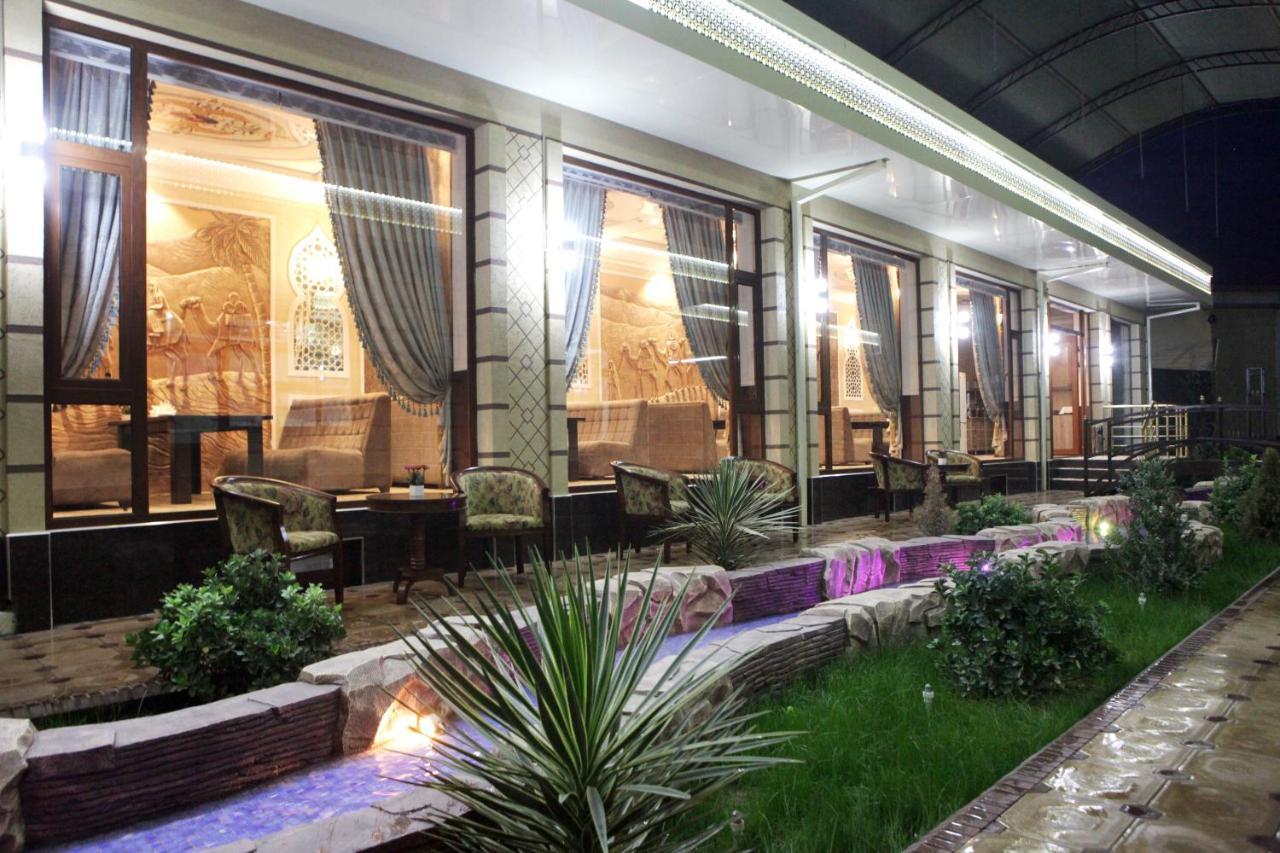 Hotel Naxshab Karsi Kültér fotó