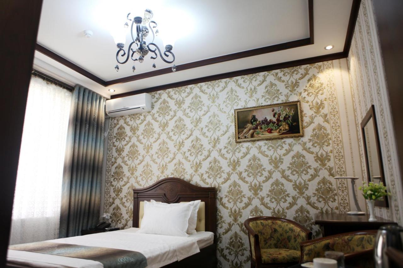 Hotel Naxshab Karsi Kültér fotó