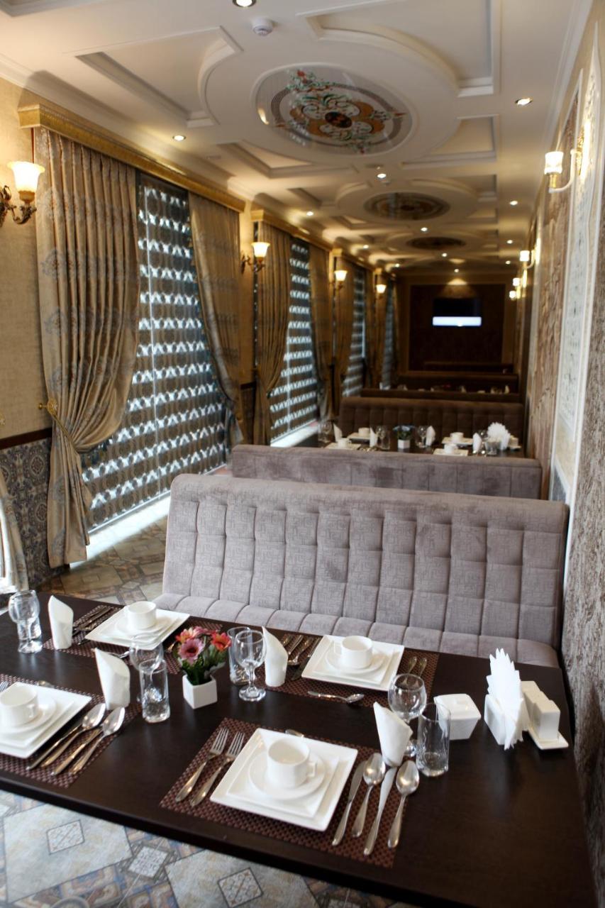 Hotel Naxshab Karsi Kültér fotó
