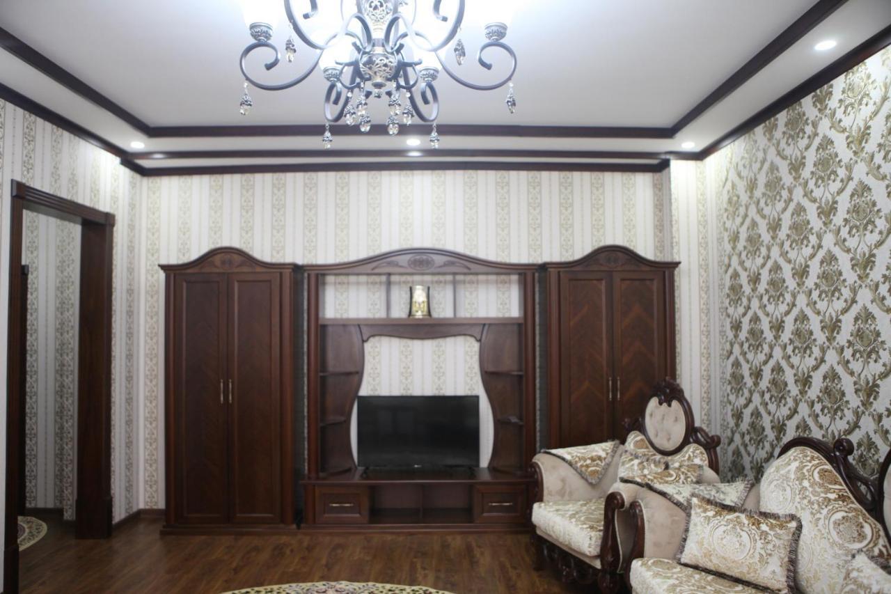 Hotel Naxshab Karsi Kültér fotó