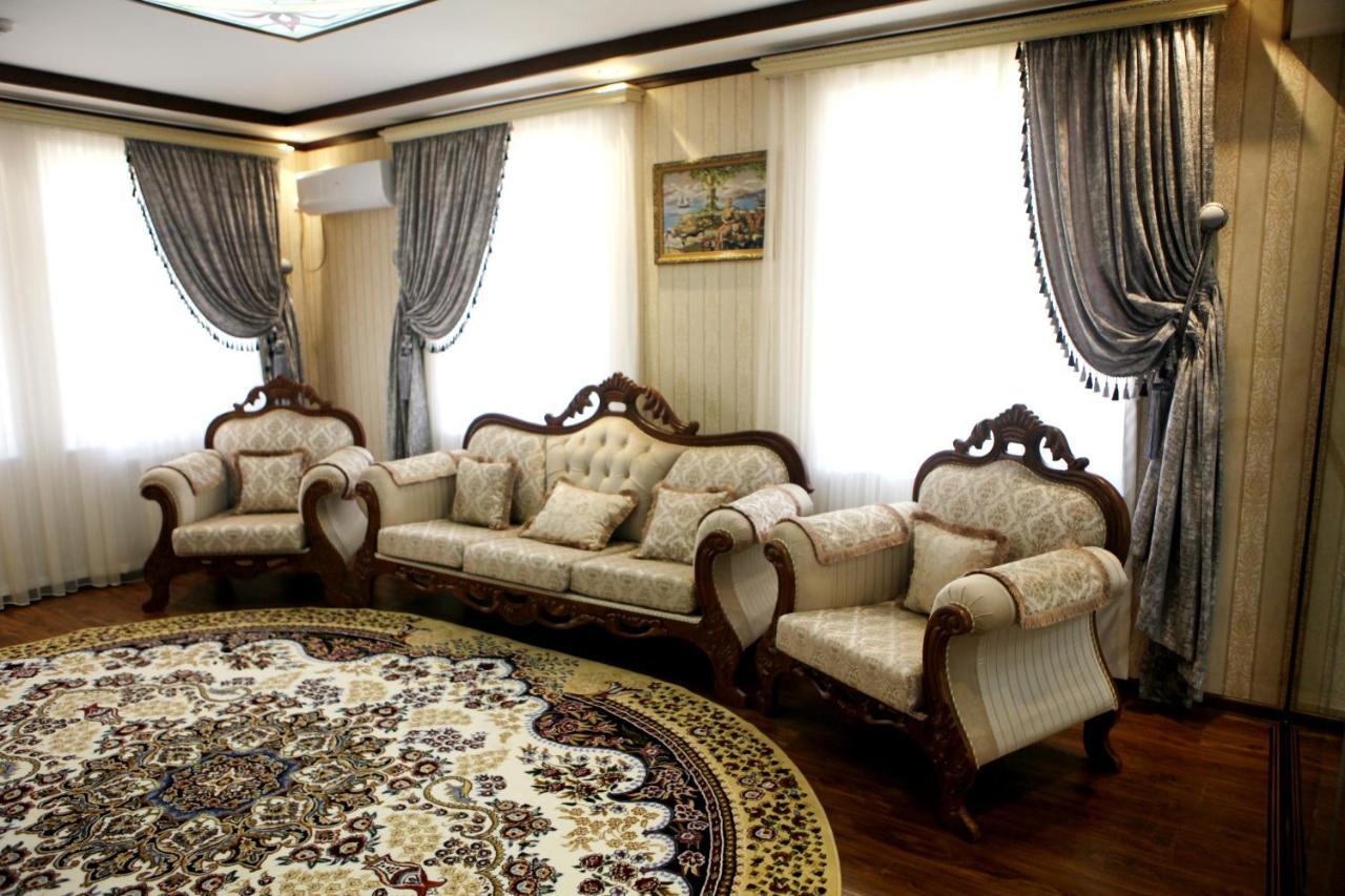 Hotel Naxshab Karsi Kültér fotó