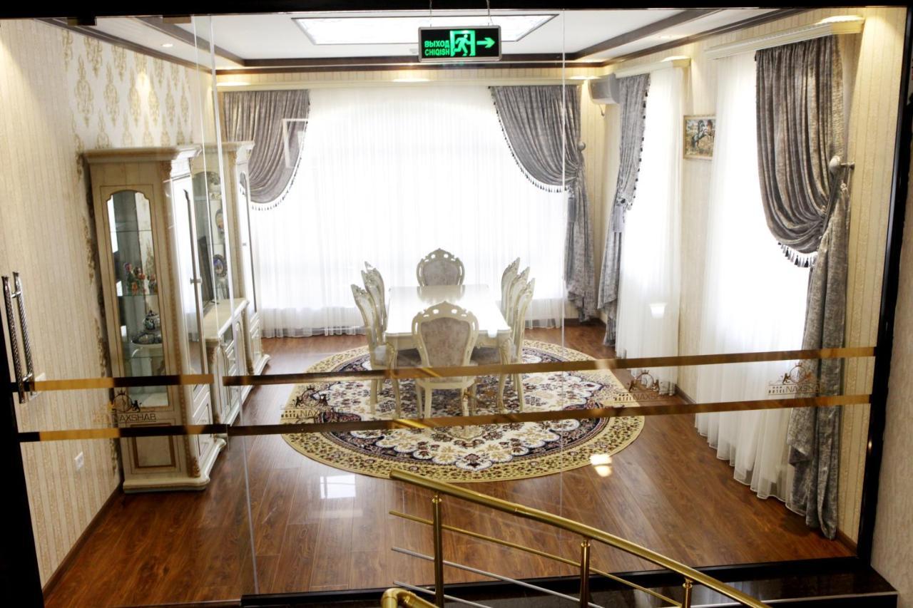 Hotel Naxshab Karsi Kültér fotó