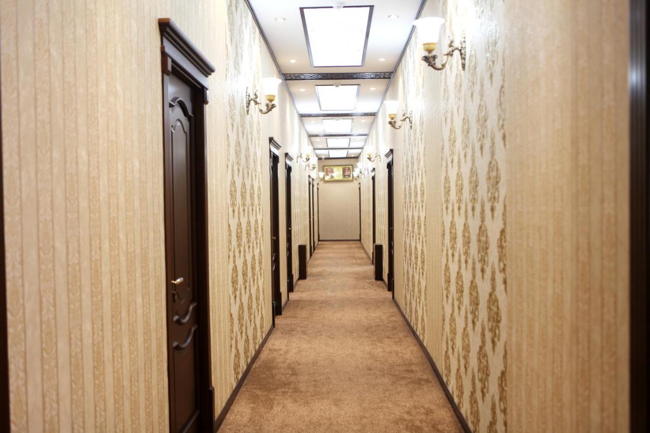 Hotel Naxshab Karsi Kültér fotó