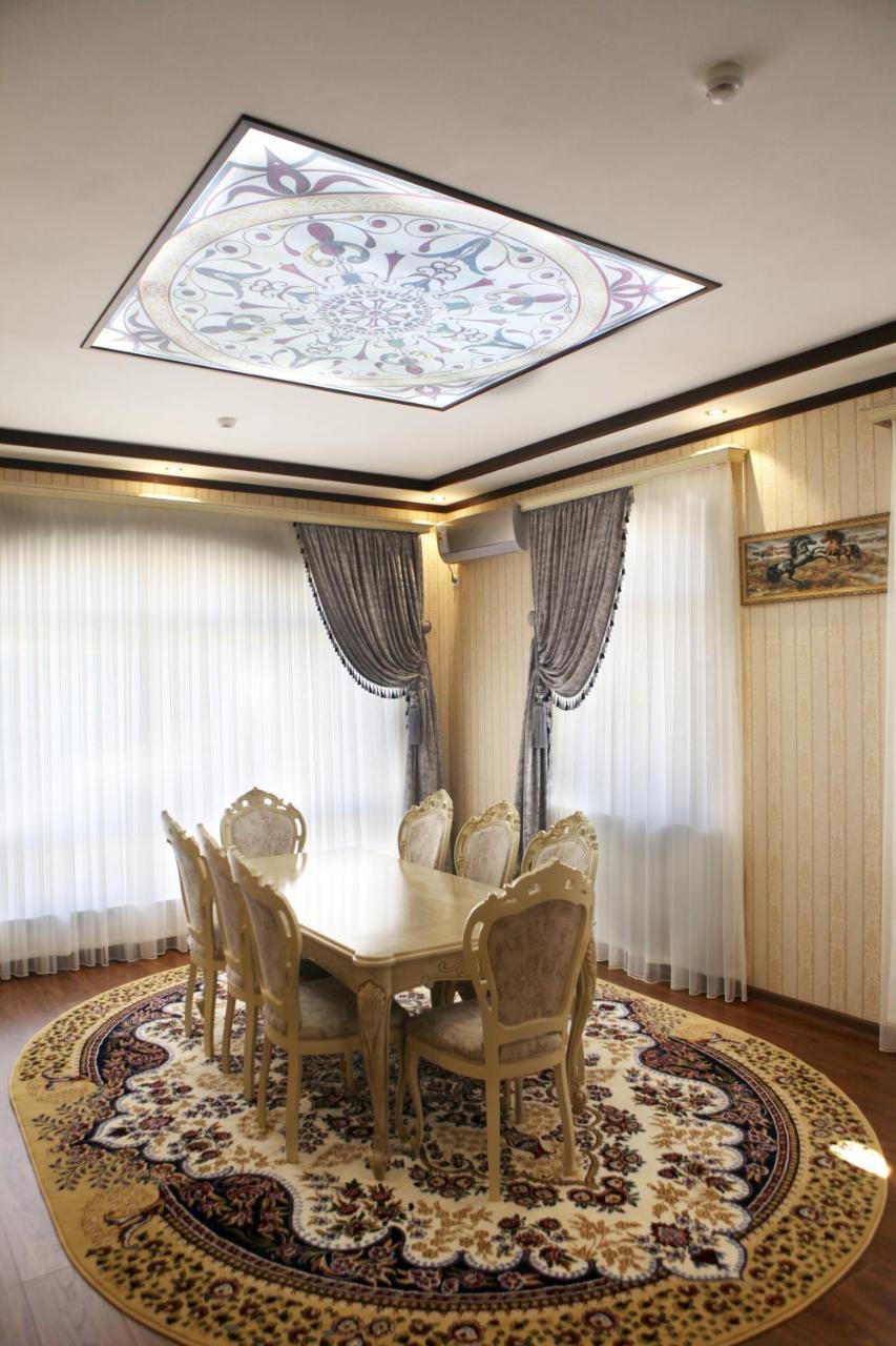 Hotel Naxshab Karsi Kültér fotó